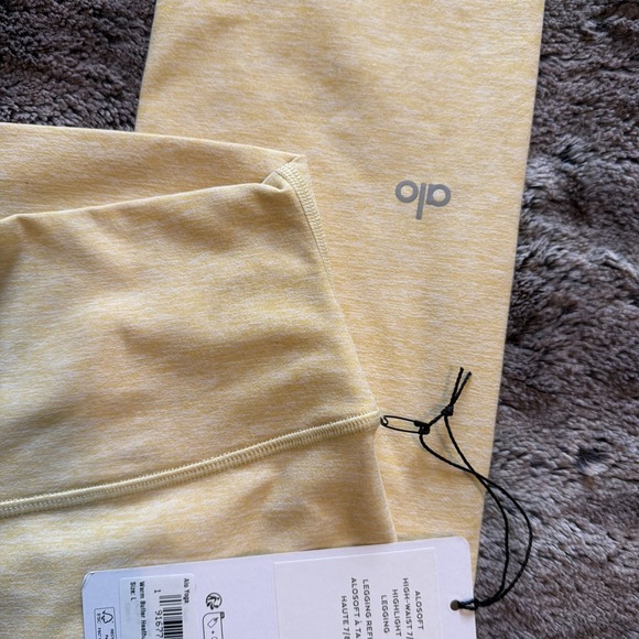 ALO ALOSOFT High Waist Leggings Warm Butter Heathered Yellow Large 7/8 Length - Picture 6 of 10